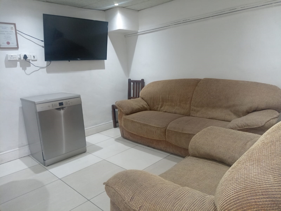 4 Bedroom Property for Sale in Manenberg Western Cape